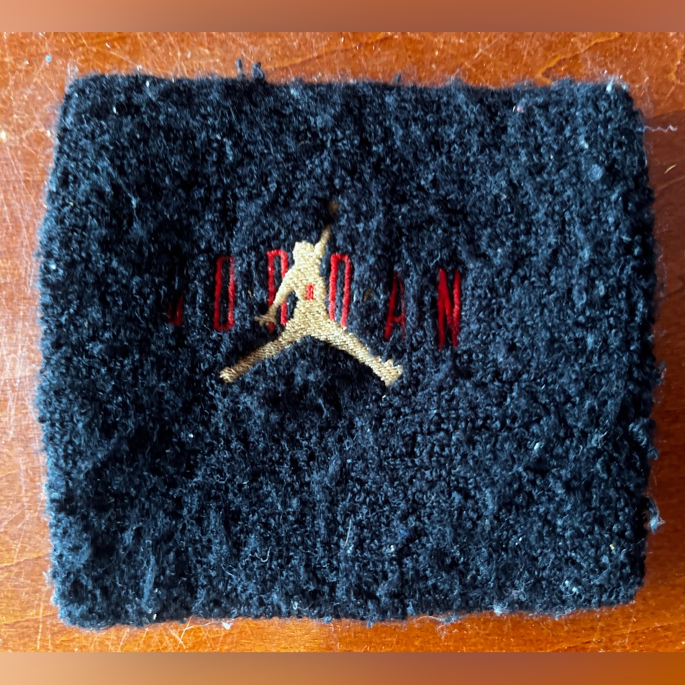 Vintage Micheal Jordan Wristband – Gold Jumpman red lettering basketball